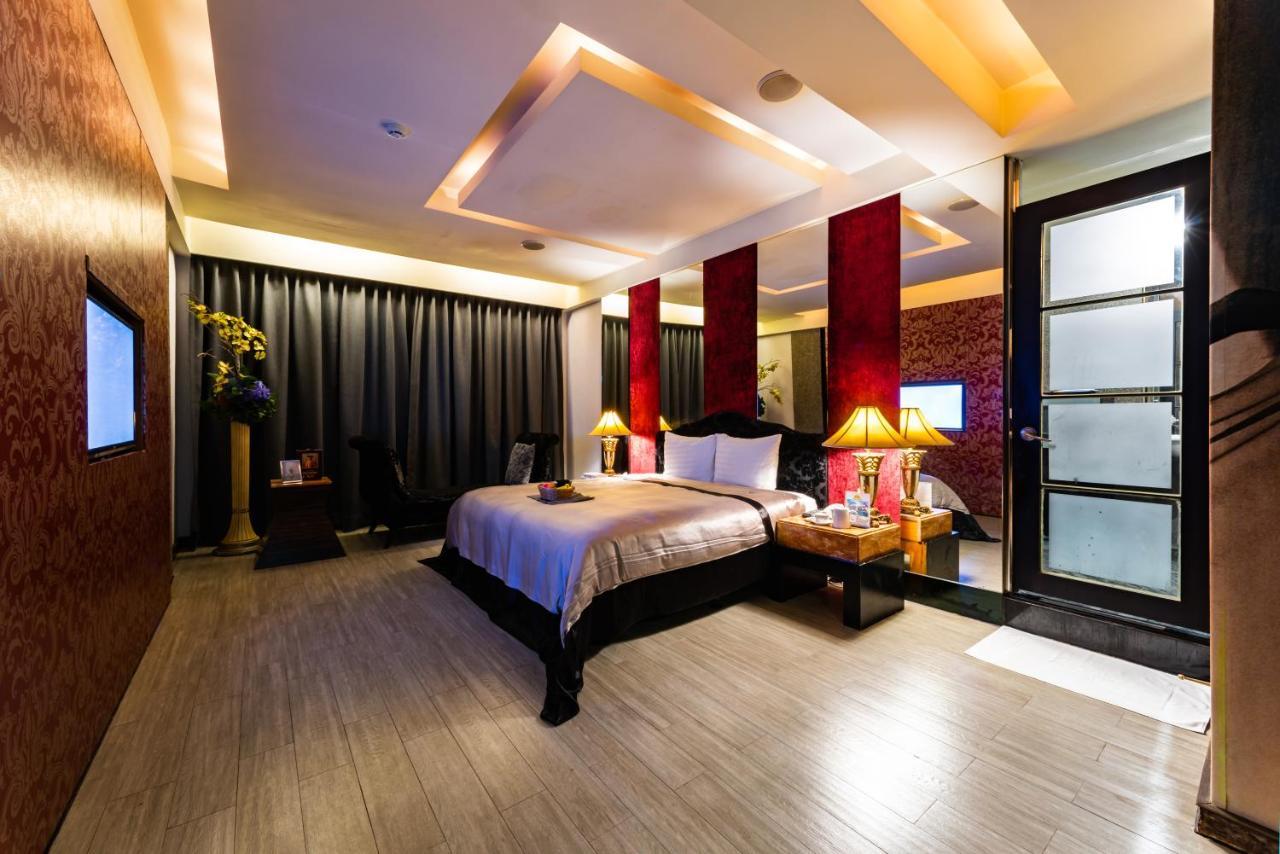 Liti Motel Taichung Exteriör bild