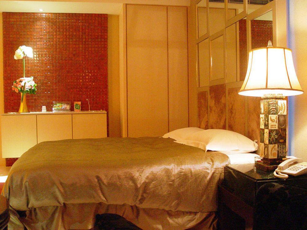 Liti Motel Taichung Exteriör bild