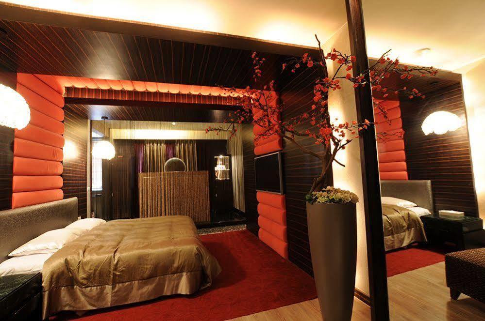 Liti Motel Taichung Exteriör bild