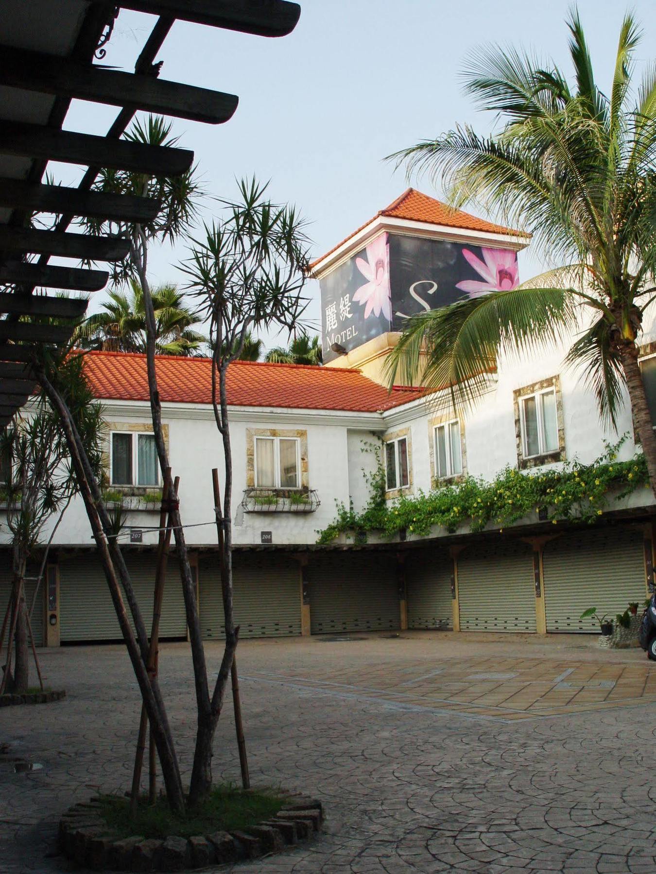 Liti Motel Taichung Exteriör bild